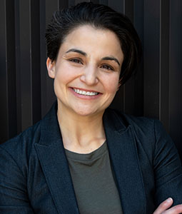 Stephanie Farina